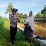 Ketahanan Pangan Desa: Polsek Labuapi Turun Tangan Salurkan Bibit Jagung Unggul