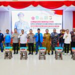 Kapolri Jenderal Listyo Sigit Prabowo memberikan pengarahan pada kegiatan 'Silaturahmi Kamtibmas' di Polda Kepri