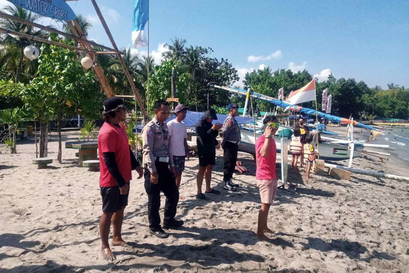 Patroli Rutin Polsek Batulayar Jaga Kondusifitas Wisata Senggigi