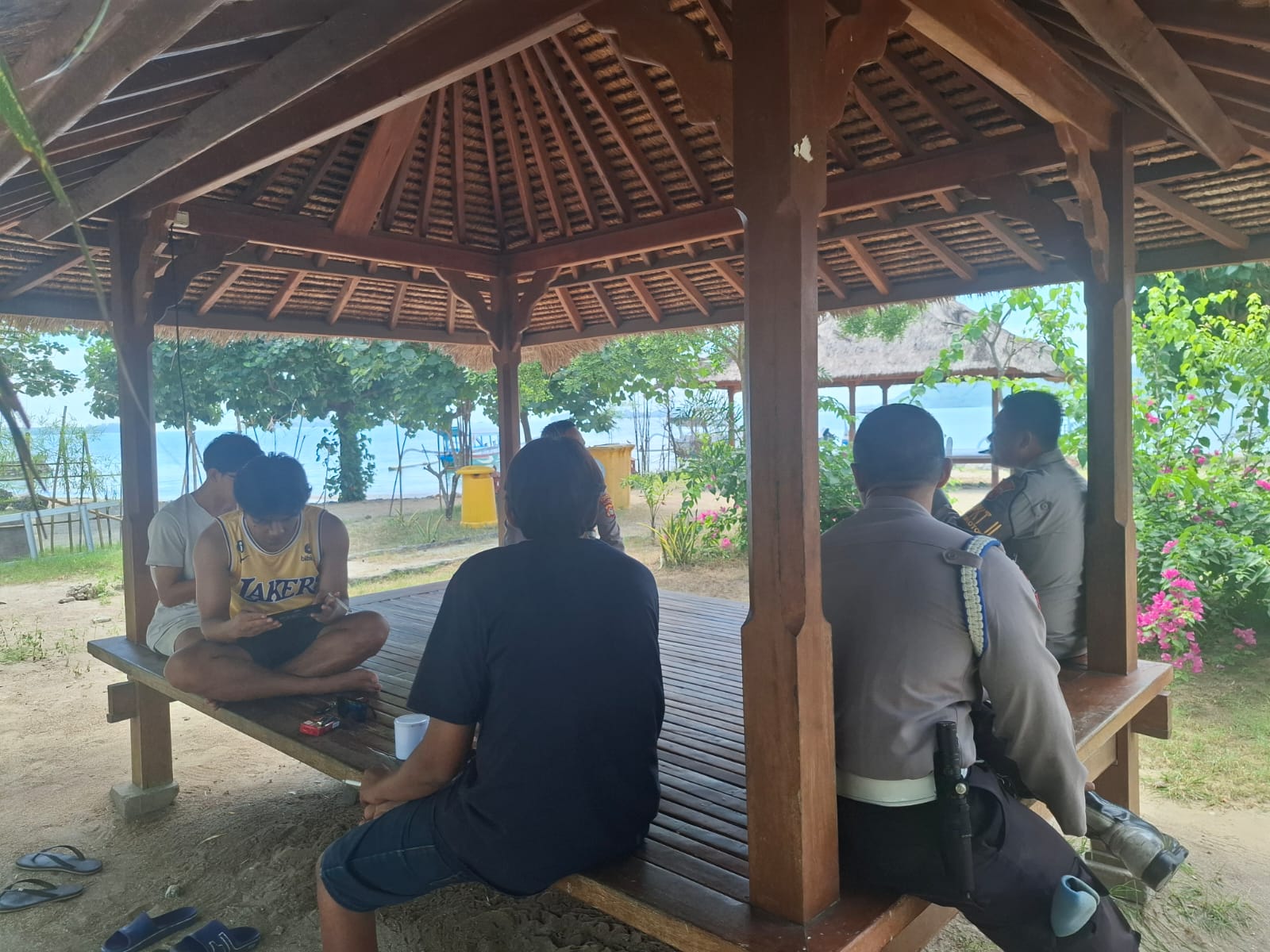 Polsek Sekotong Perkuat Kamtibmas Lewat Pendekatan Dialogis