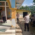 Polri Dekat Masyarakat: Polsek Sekotong Adakan Aksi Sosial di Taman Sejati