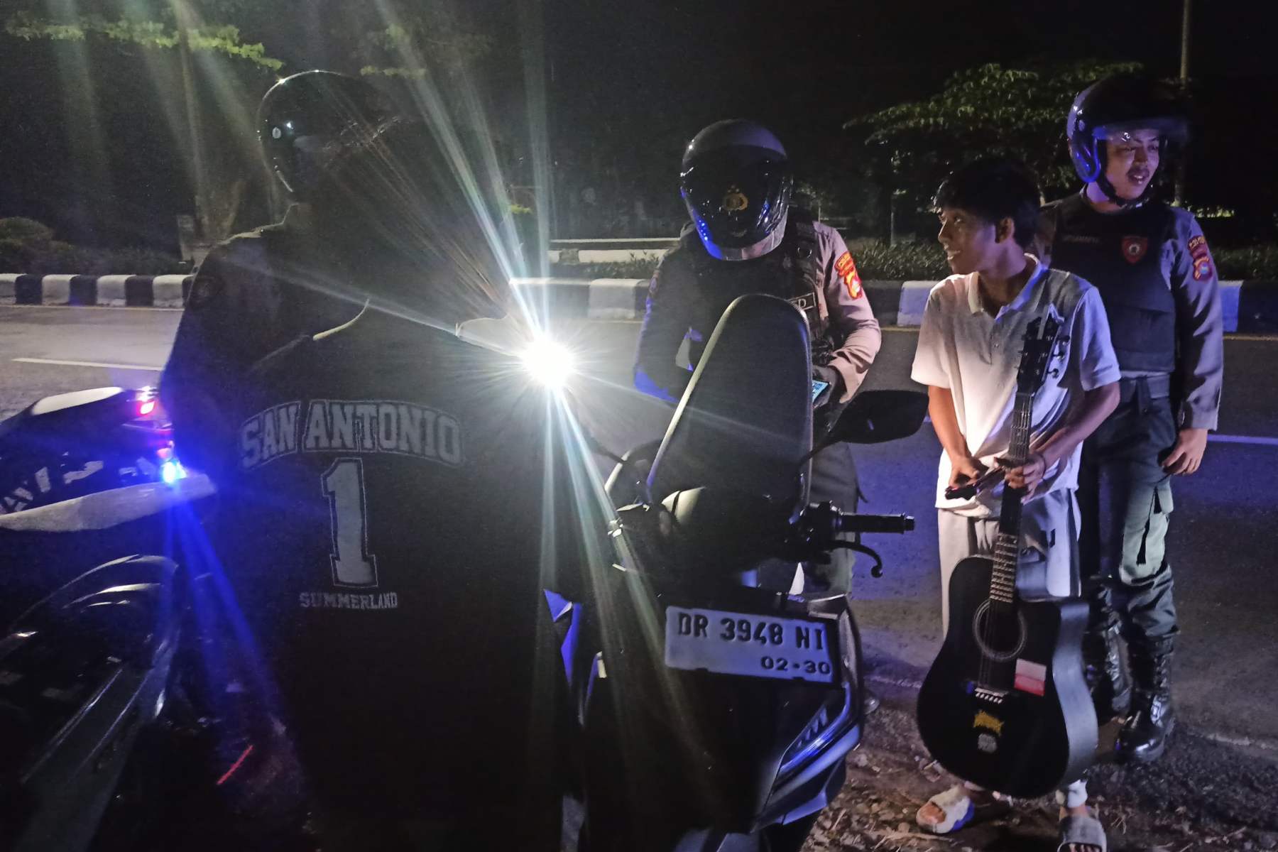 Patroli Perintis Presisi Polres Lombok Barat Amankan Malam Hari, Tekan Potensi Kejahatan 3C