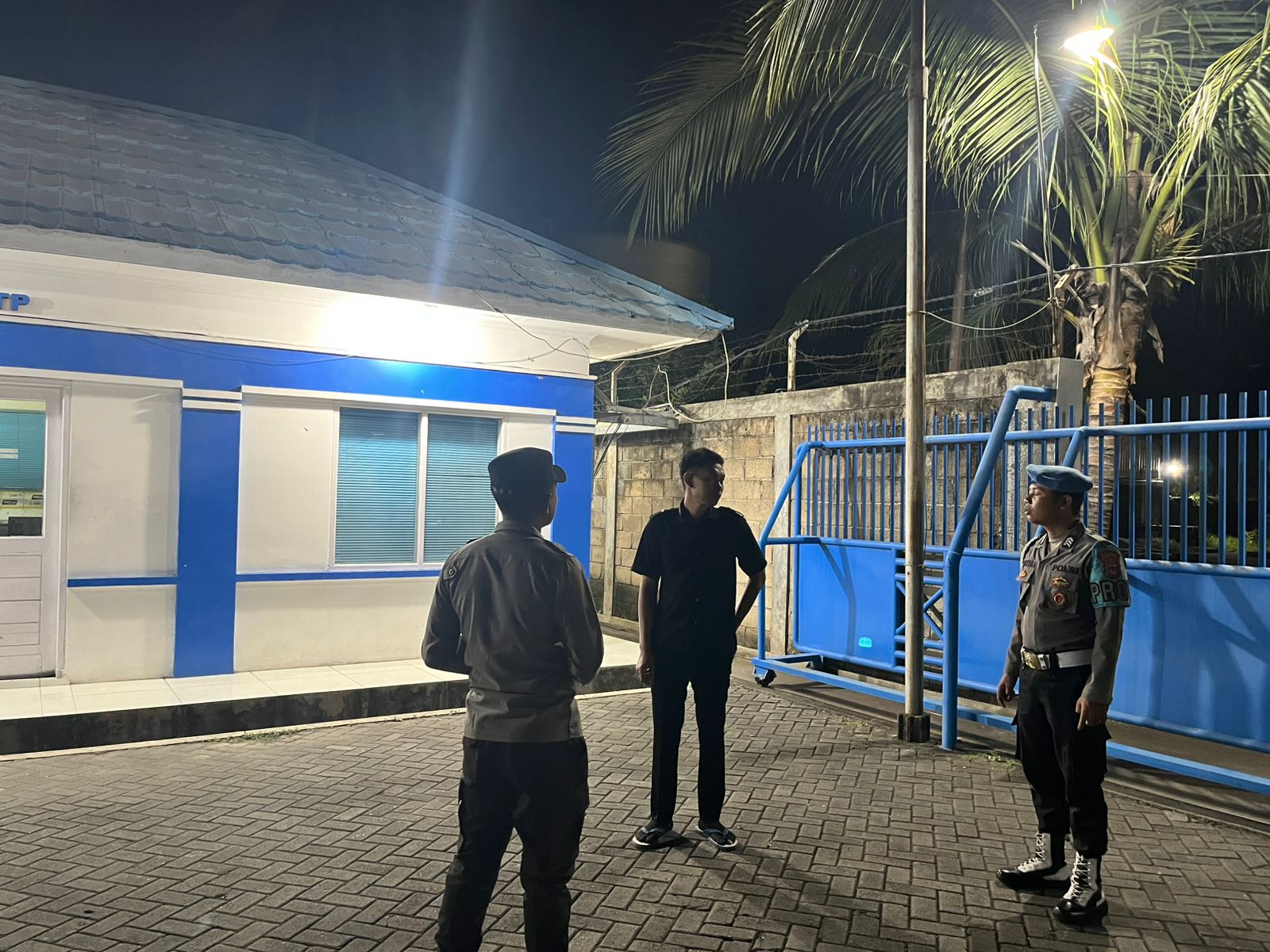 pelabuhan, keamanan, patroli, polisi, polsek, lembar, kriminalitas, premanisme, NTB, masyarakat