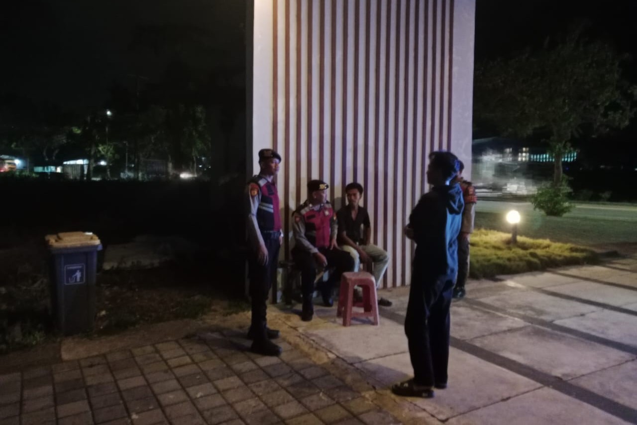 Polres Lombok Barat Intensifkan Patroli Blue Light di Bypass BIL I Gerung