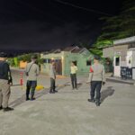 WhatsApp Image 2025-09-18 at 07.56.12 Kapolsek Gerung Pimpin Patroli Malam, Fokus Antisipasi 3C di Lombok Barat