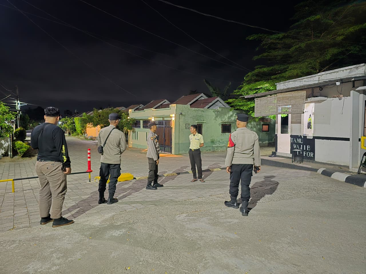 Kapolsek Gerung Pimpin Patroli Malam, Fokus Antisipasi 3C di Lombok Barat