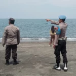 WhatsApp Image 2025-10-26 at 12.11.55 (3)_result Antisipasi 3C, Polsek Lembar Gencarkan Patroli Wisata Pantai Cemare