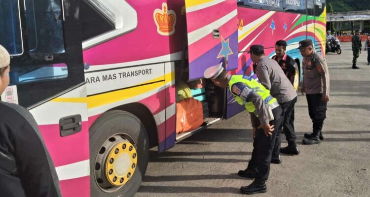 Kondisi Terkini Pelabuhan Lembar Jelang Libur Natal 2025